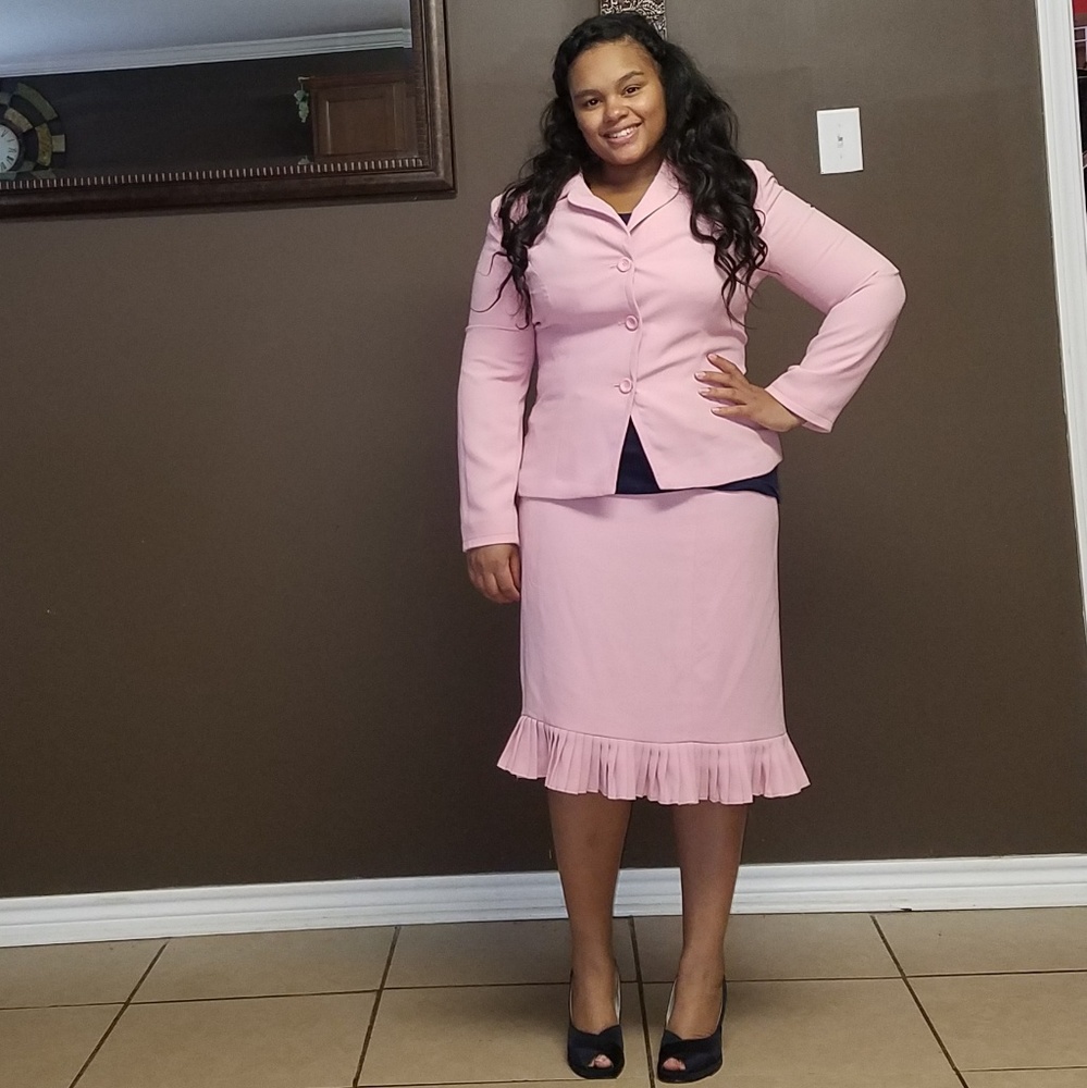 Pink Le suit, ruffled skirt set